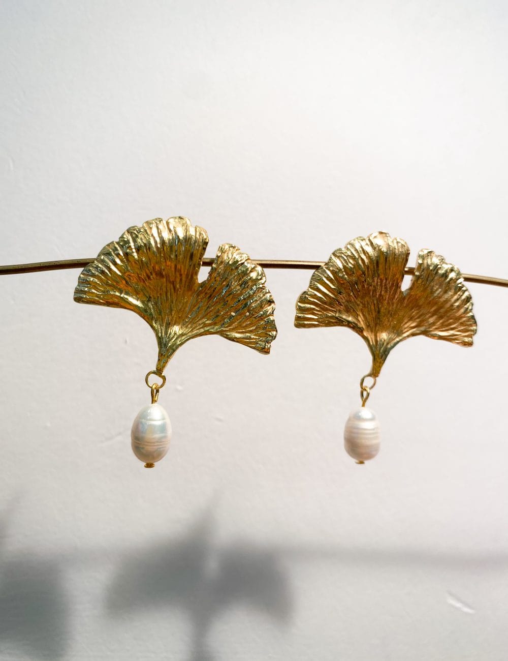 Ginkgo Biloba Pearl Küpe - Görsel 3